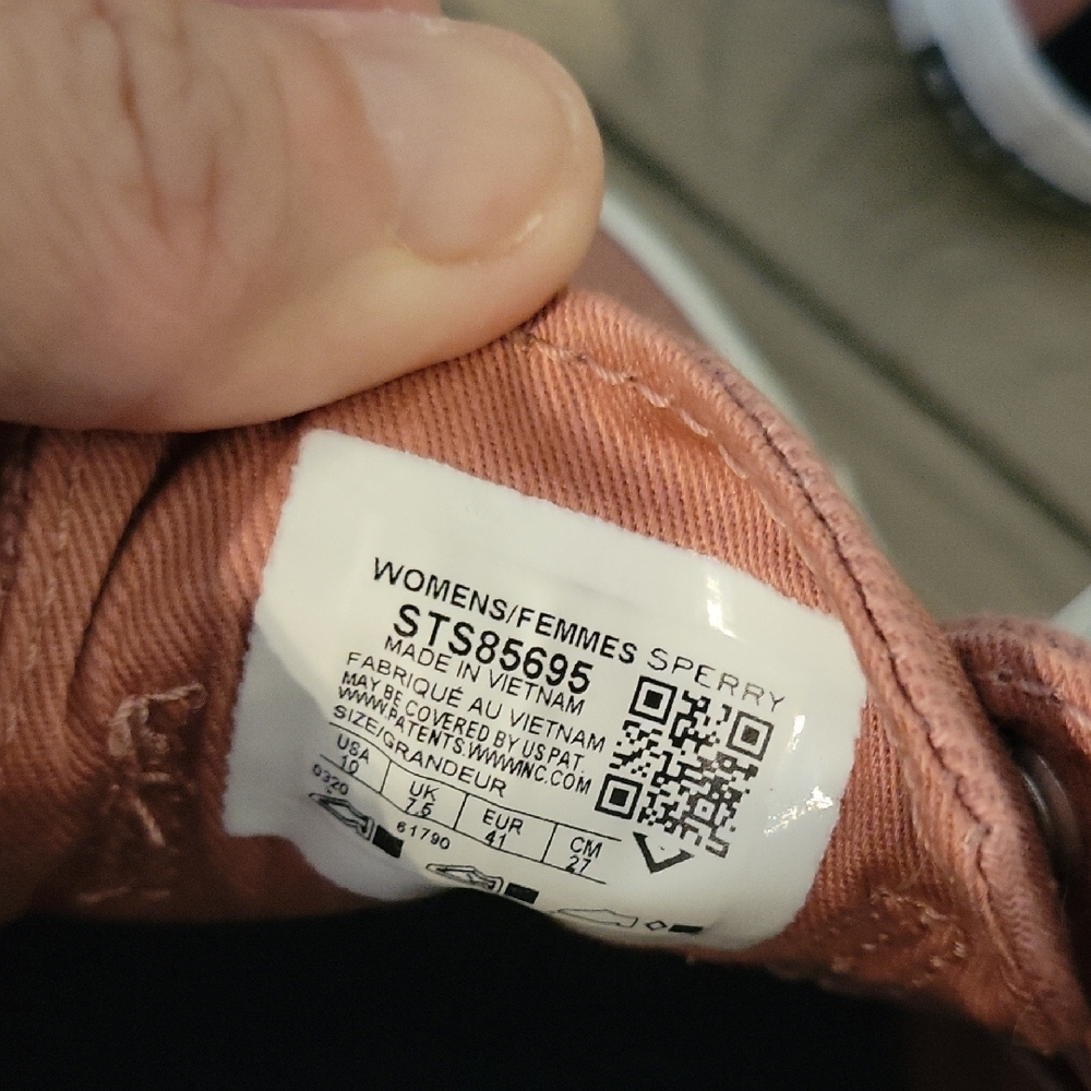 Sperry Rose Pink Low-Top Canvas Sneakers with White Sole - Picture 4 of 4